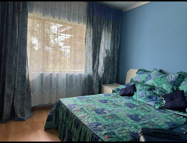 3 BEDROOM FREEHOLD FOR SALE IN HOWICK WEST